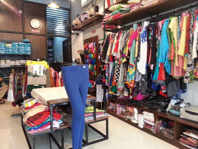 In Style Women Fashion Wear